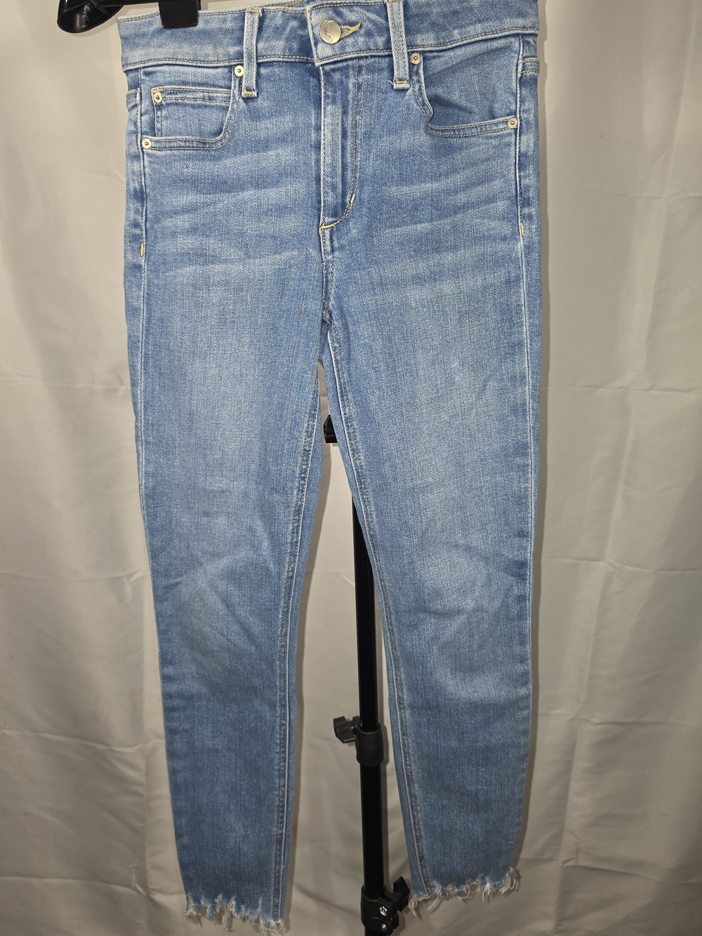 • Joe's Jeans Henson The Icon Mid Rise Skinny Cropped Raw Edge Jeans 26